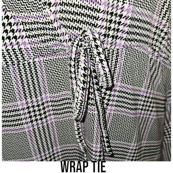 TORRID PLUS SIZE Purple, Black & White Plaid Wrap Dress 3X - Picture 8 of 16